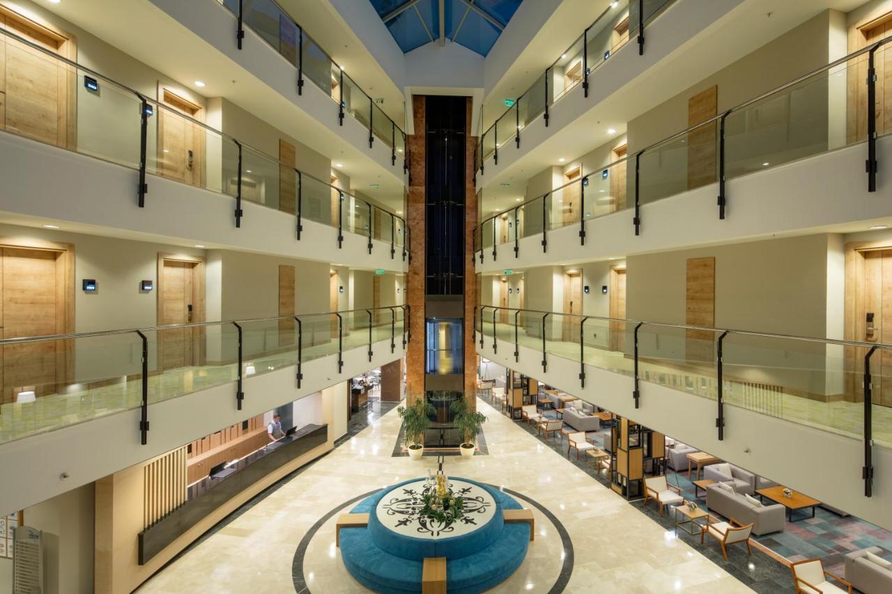 Novum Garden Side Hotel Exterior photo