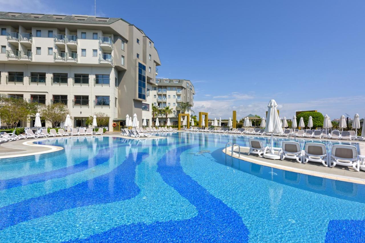 Novum Garden Side Hotel Exterior photo