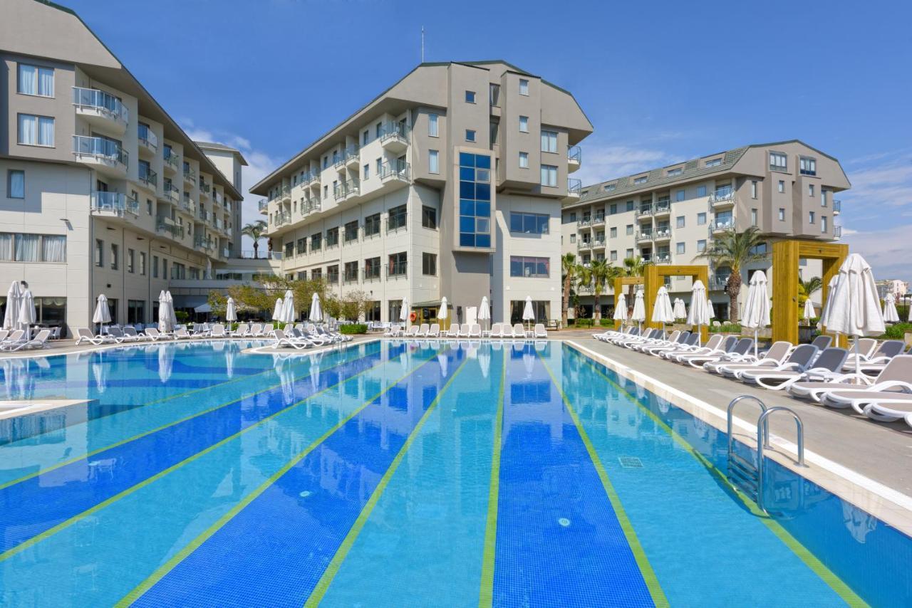 Novum Garden Side Hotel Exterior photo