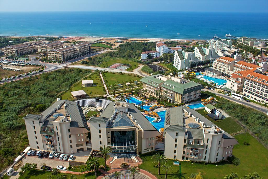 Novum Garden Side Hotel Exterior photo